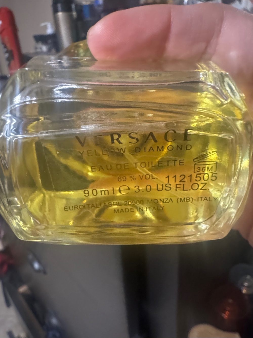Versace Yellow Diamond Perfume Bottle - Vibrant Yellow Glass - Picture 2 of 3